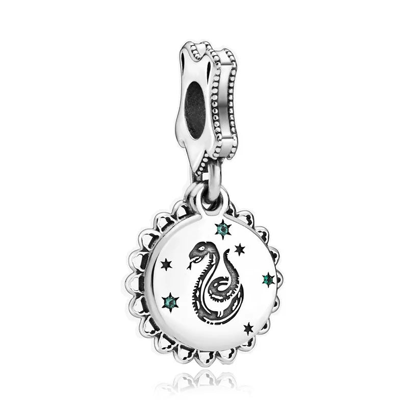“Magia in Miniatura – Charm Ufficiale Harry Potter in Argento 925