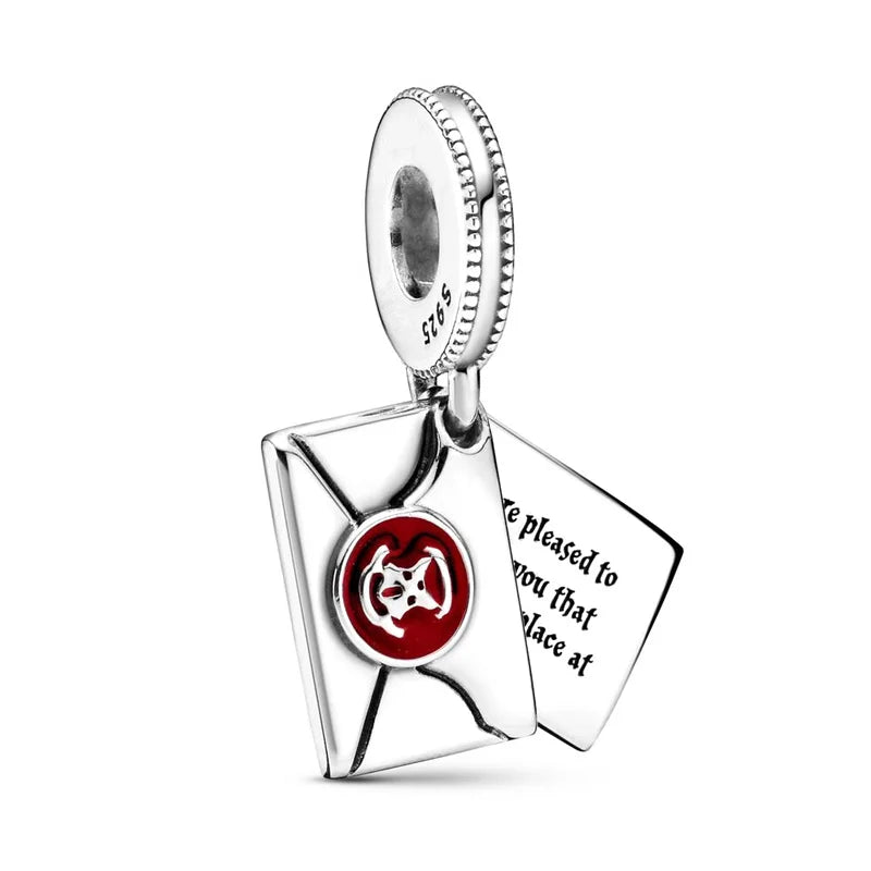 “Magia in Miniatura – Charm Ufficiale Harry Potter in Argento 925