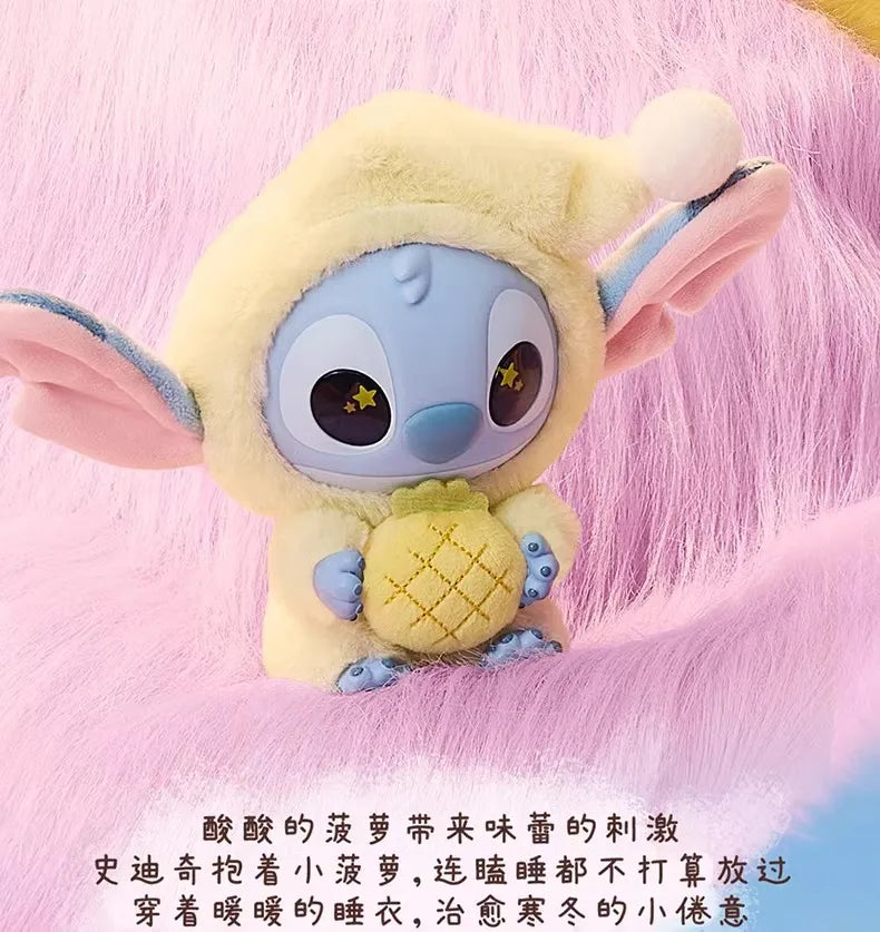 Disney Stitch – Mangia Qualcosa Prima di Dormire ✨
Un piccolo Stitch pronto per la sua dolce routine serale!
🟦 Colleziona la tua sorpresa! Questa blind box in vinile contiene una figura misteriosa di Stitch in pose ado