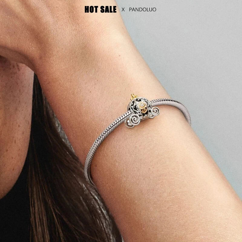 “Magia in Miniatura – Charm Ufficiale Harry Potter in Argento 925