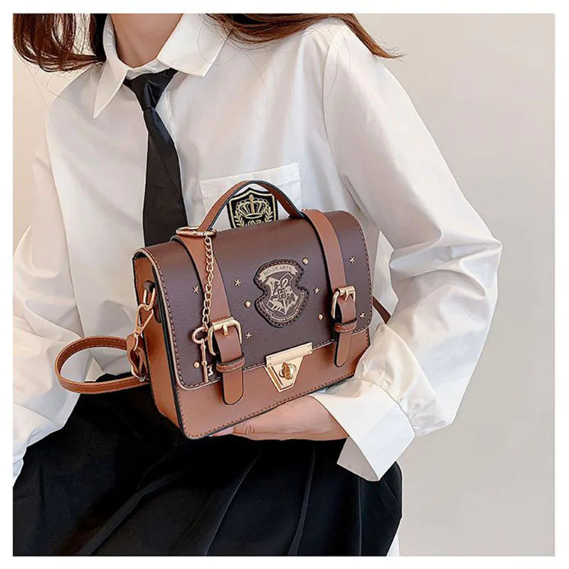 Borsa a tracolla: - “Incantesimi a Tracolla: Stile Britannico da Mago Moderno”