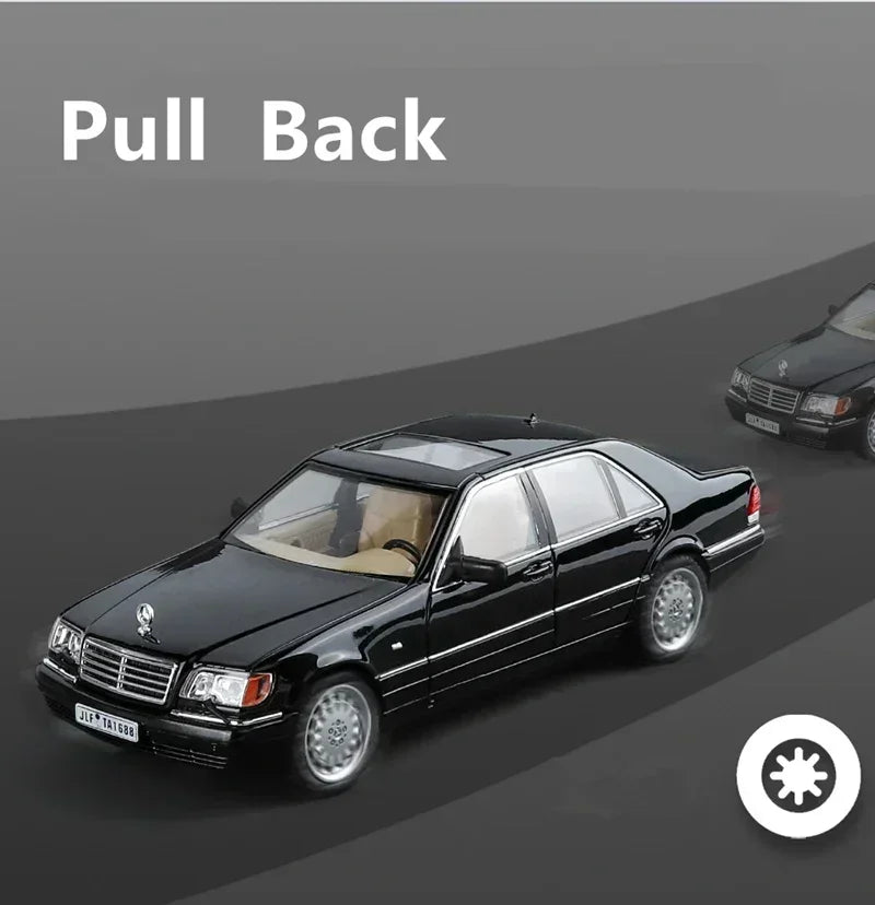 Modello di auto in scala 1:24 Mercedes Benz S320 W140 in lega con suono e luce, collezione di veicoli giocattolo.