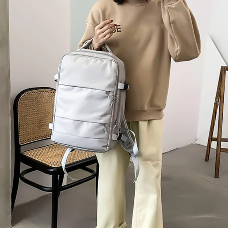 Zaino da viaggio, grande capacità e impermeabile con cintura per bagagli e porta di ricarica USB