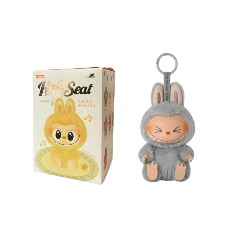 🌟 Labubu Have A Seat Series – Il Mostro Kawaii che Conquista Tutti! 🎁
👾 Design unico e irresistibile – Perfetto per collezionisti e amanti dello stile kawaii!
🔗 PVC di alta qualità – Dettagli incredibili e